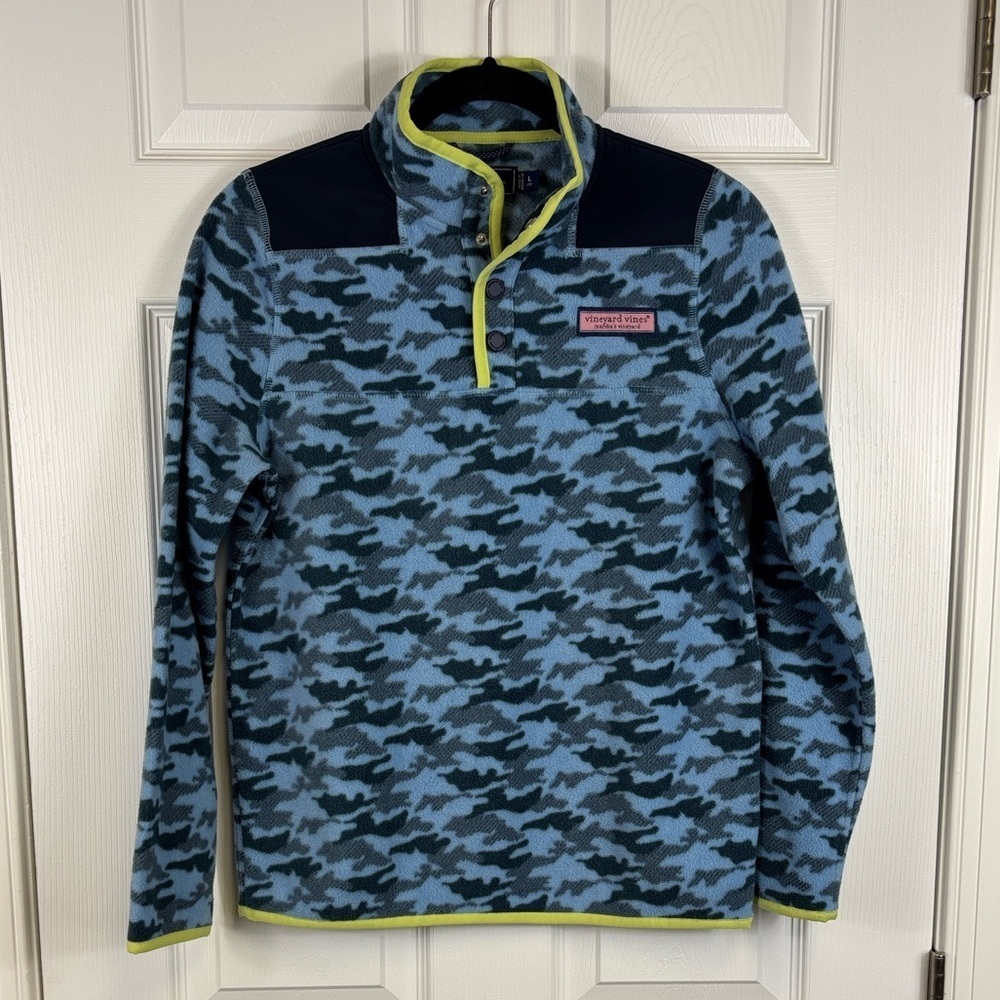 Vineyard Vines boys blue camo fleece pullover sz lg